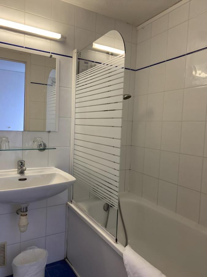 Shelder Hotel - Cherbourg En Cotentin - Equeurdreville Luaran gambar